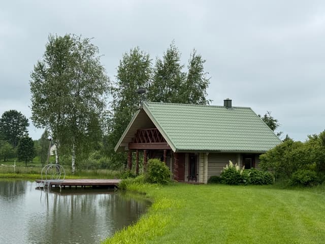 🌿 Ištrūkite į gamtos glėbį – poilsis sodyboje Molėtų rajone, vos 50 km nuo Vilniaus! 🌿