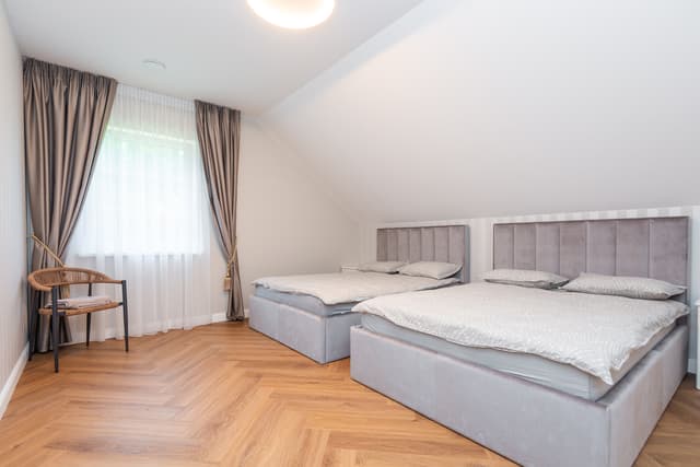 Sodyba-vila  ant Minijos upės kranto