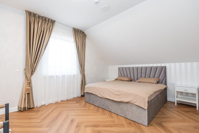 Sodyba-vila  ant Minijos upės kranto