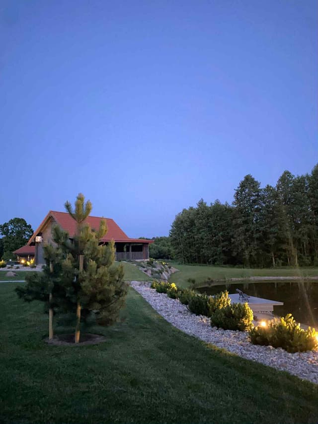 Sodyba ,,Raudoni Stogai"